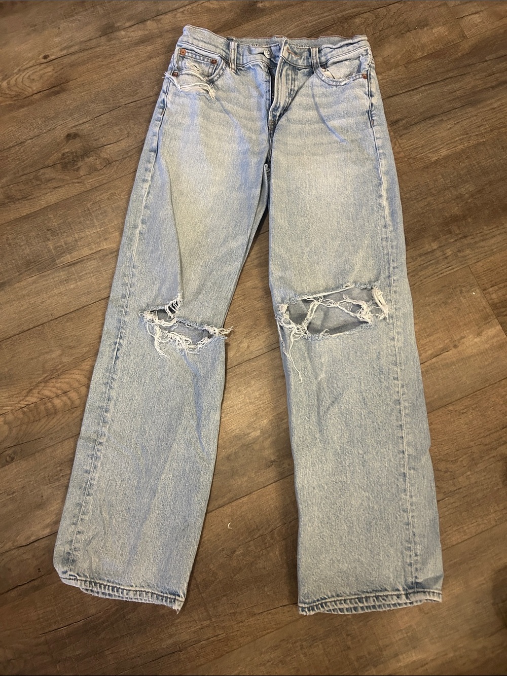 American eagle mom jeans